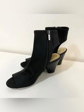 Circus by Sam Edelman Kenya Peep Toe & Heels - Size 8